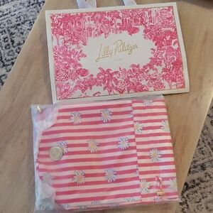 Lilly Pulitzer Pink and White Pouches For Pool - In Plastic With Shopping Bag